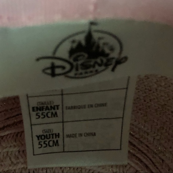 Sparkly Pink Minnie Mouse hat - Picture 12 of 12